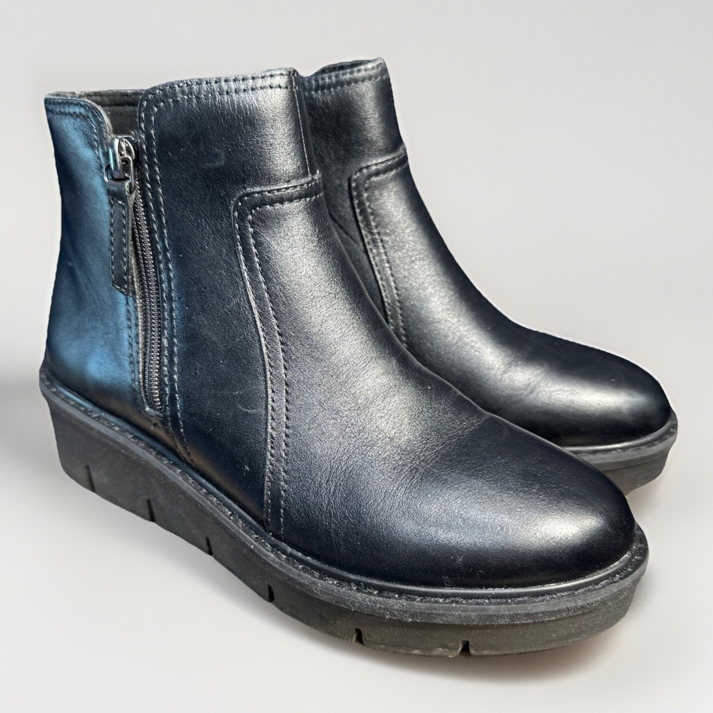 Clark's Arabella Zip Black Leather Size 6 M